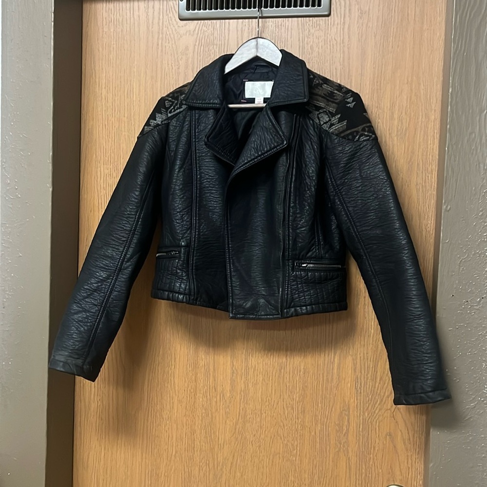 Women’s Size Medium Pendleton, Leather Jacket - image 1